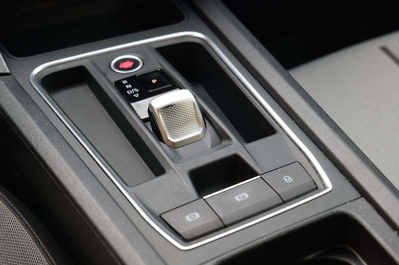 Seat Leon ST 1.0 eTSI DSG CarPlay ACC Ke - fotka 19 z 29