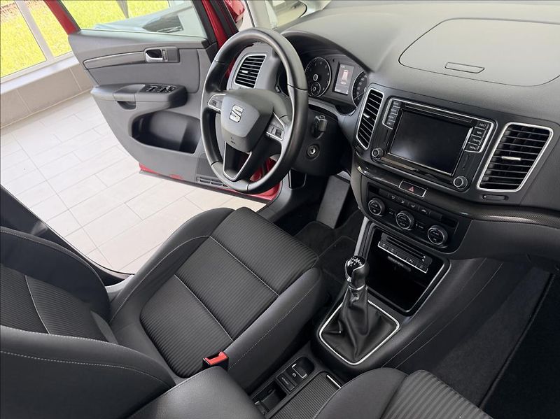 Seat Alhambra 1,4 TSI, 7-míst,Navi,Panorama - fotka 9 z 33