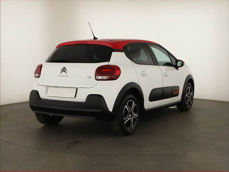 Citroën C3 (2022) 1.2 PureTech, ČR,1.maj - fotka 5 z 13