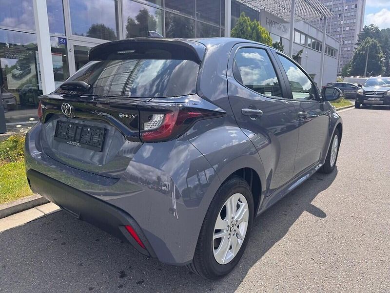 Toyota Yaris 1.5 Comfort - fotka 3 z 13