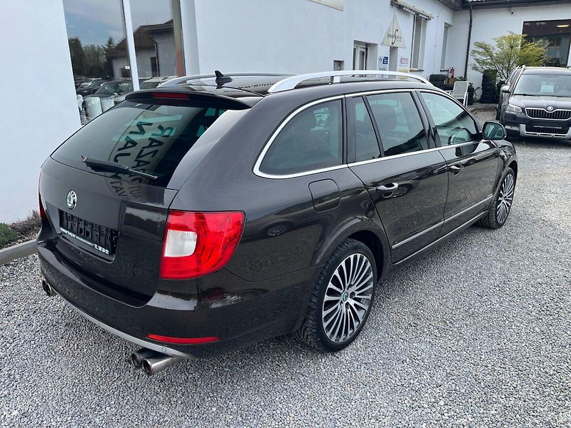Škoda Superb (2012) 2.0 TDI Laurin a Klement - fotka 2 z 25