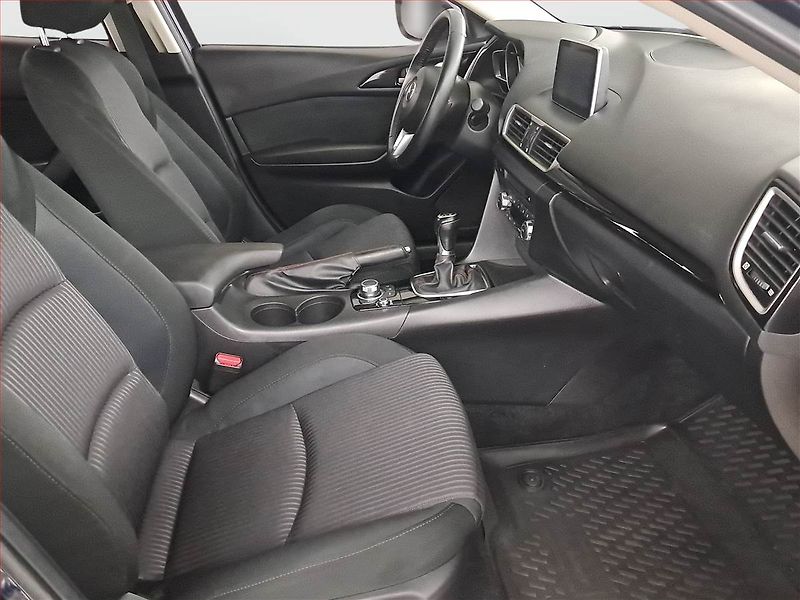 Mazda 3 (2016) 2.0 Skyactiv-G, Navi, Tempomat - fotka 9 z 19