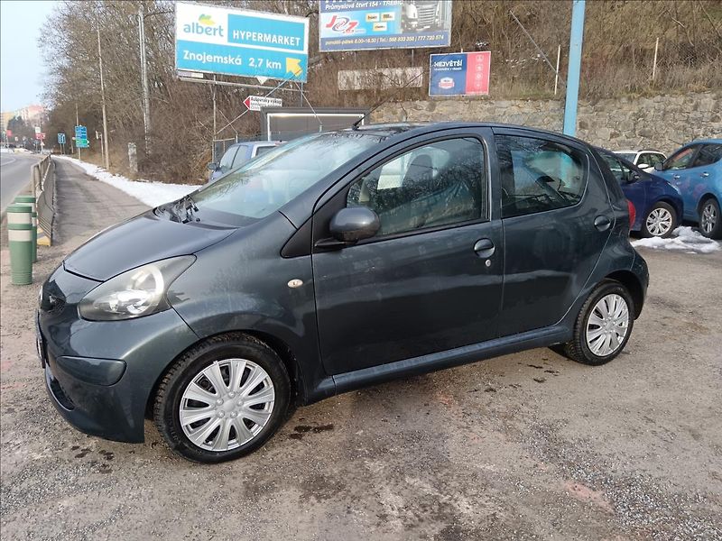 Toyota Aygo 1,0 VVTi  Cool - fotka 5 z 19
