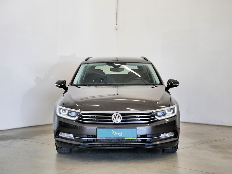 Volkswagen Passat - fotka 4 z 25