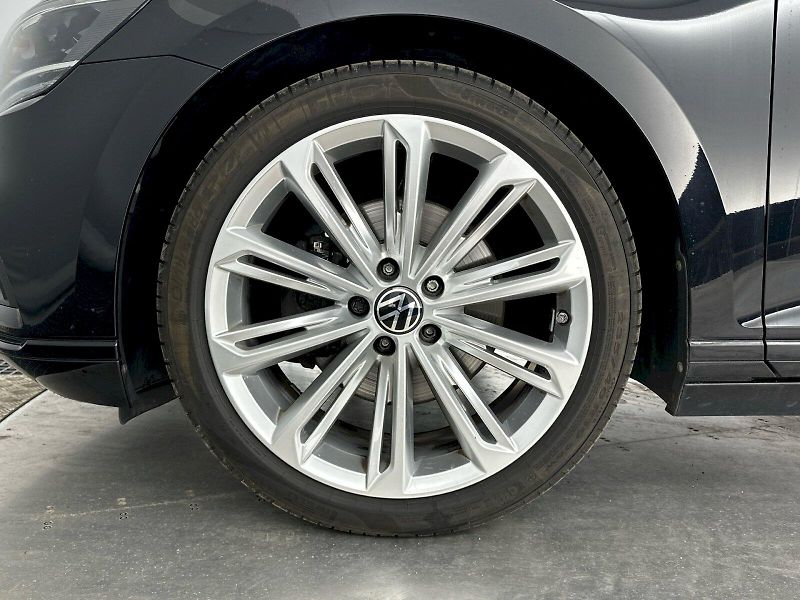 Volkswagen Passat (2022) Business 2.0 TDI 110kW - fotka 30 z 30