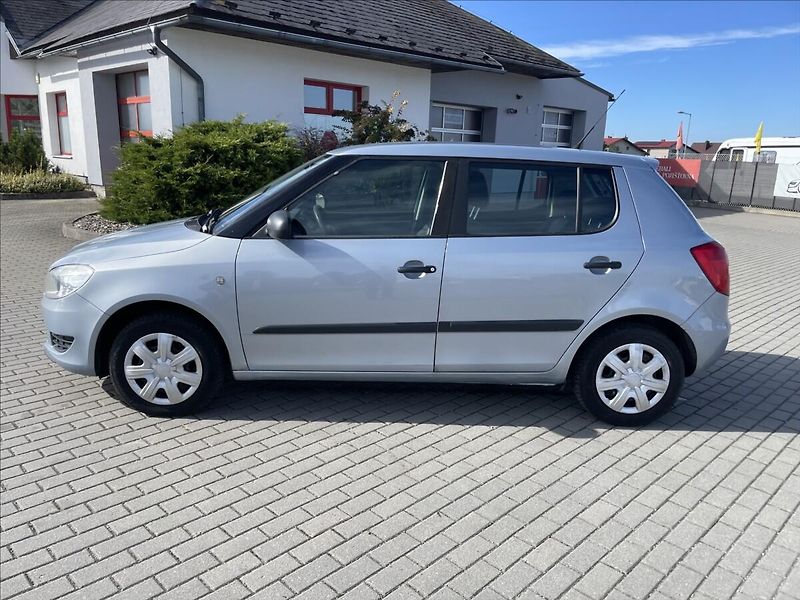 Škoda Fabia 1,4 i 16V 63kw Klima ESP po ST - fotka 2 z 24