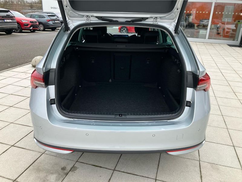 Škoda Octavia 2.0TDI 110 kW DSG TOP SELECTIO - fotka 26 z 30