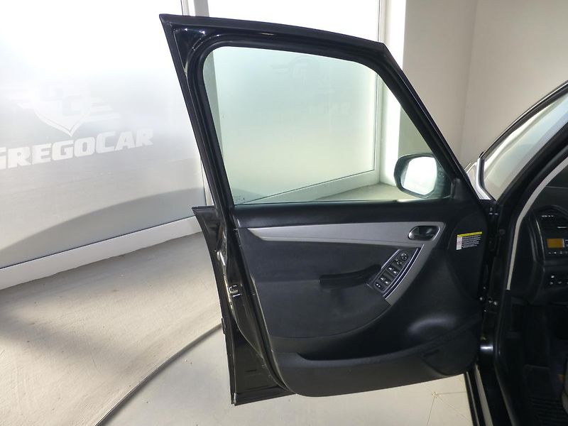 Citroën Grand C4 Picasso (2013) 1,6HDI*NAVI*TAŽNÉ*PARK.S*7MÍST - fotka 9 z 28