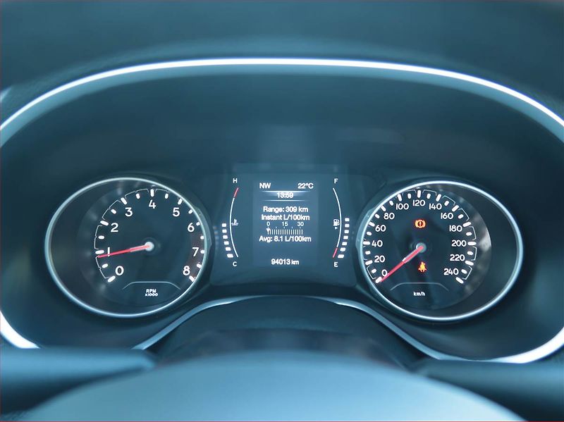 Jeep Compass (2021) 1.3 T-GDI, Tempomat - fotka 11 z 18