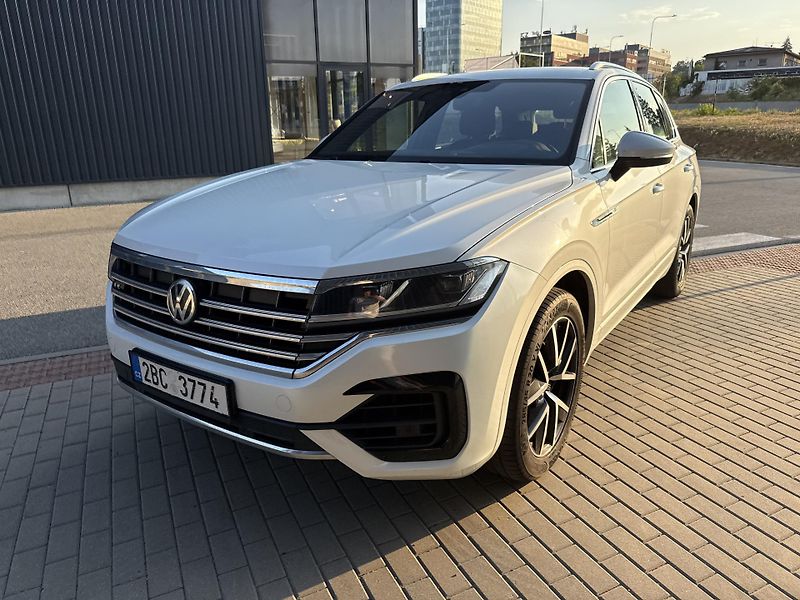 Volkswagen Touareg (2018) R-LINE V6 3,0 TDI 210 kW - fotka 1 z 13