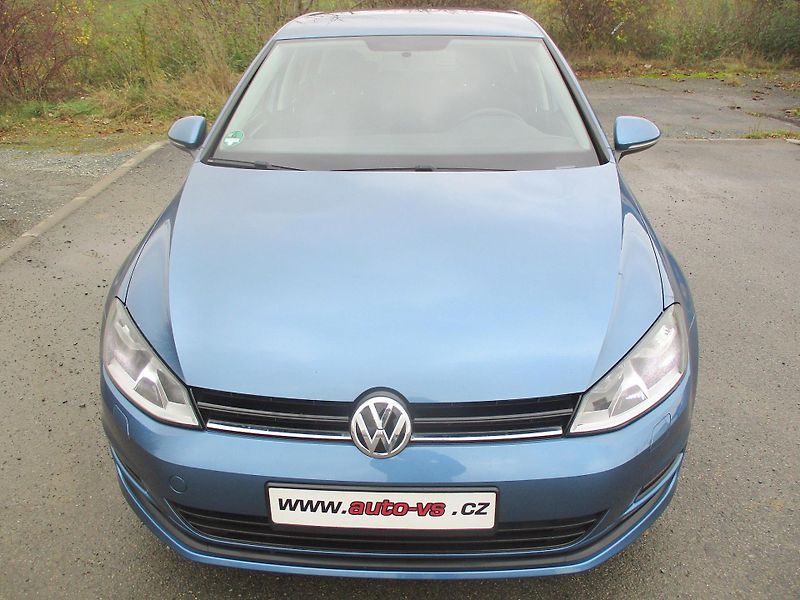 Volkswagen Golf TSi*77kW*VÝHŘEV*Z+L PNEU*TOP  - fotka 3 z 47