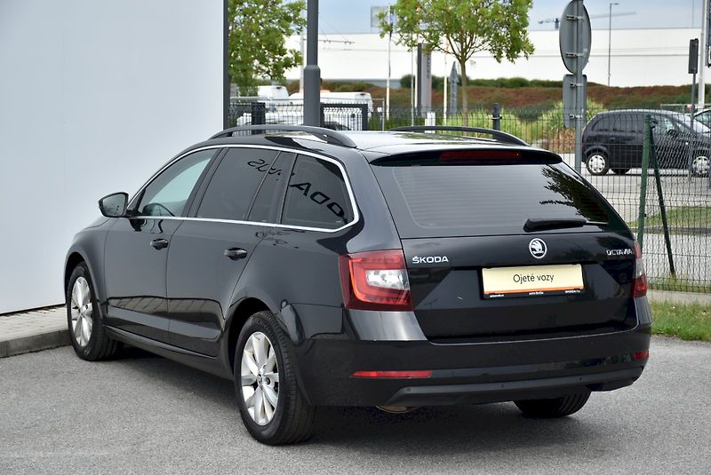 Škoda Octavia (2018) OCT.COM STY TD 110/2.0 M6F - fotka 9 z 20