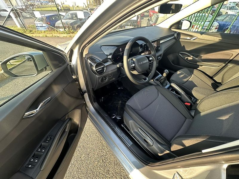 Škoda Fabia CLASSIC 1.0TSI 85kW + tažné - fotka 6 z 13
