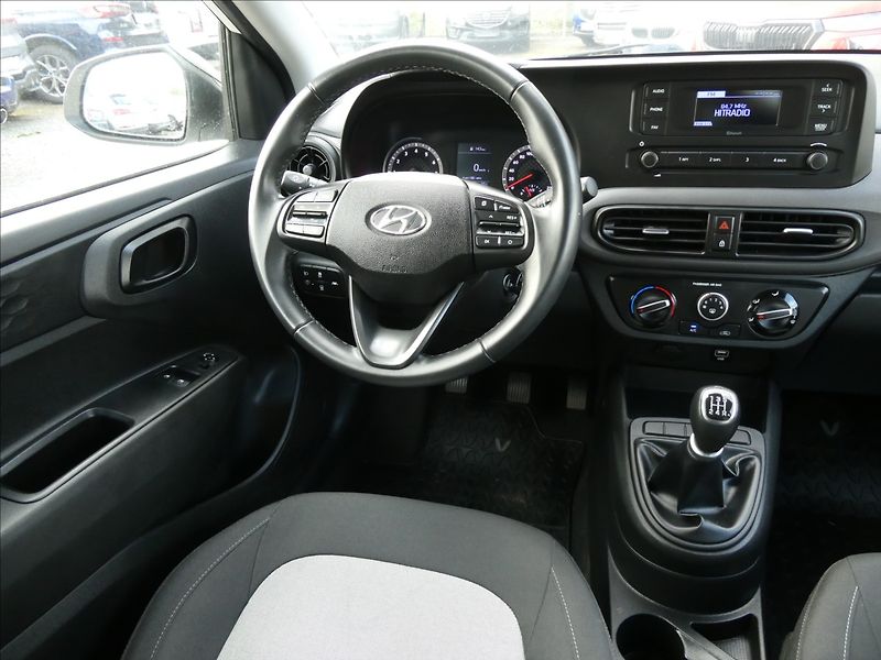 Hyundai i10 1,0 MPi 50kW Classic,tempomat - fotka 26 z 40