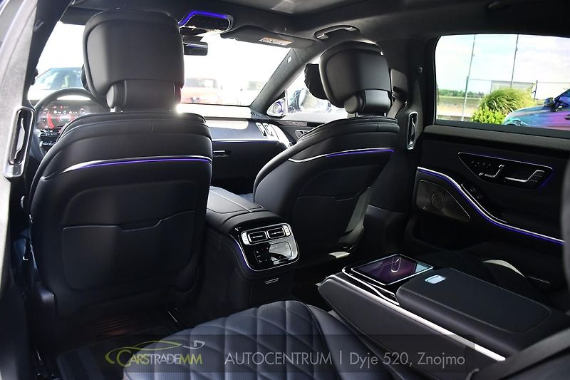 Mercedes-Benz Třídy S 580e AMG LONG - fotka 18 z 65