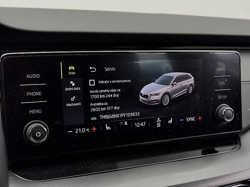 Škoda Octavia (2023) Combi Ambition Plus 2,0 Tdi 85 - fotka 9 z 30