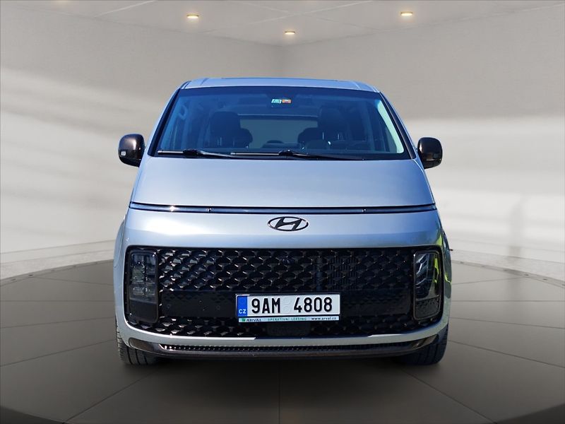 Hyundai Staria 2,2 CRDi Luxury 4x4 AT - fotka 3 z 11
