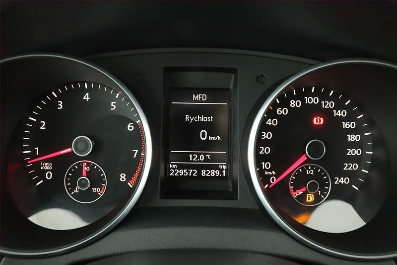 Volkswagen Golf (2009) 1.4 TSI, Park. senzory - fotka 11 z 13