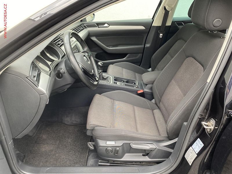 Volkswagen Passat (2015) 1.4 TSi, Comfortline, LED - fotka 9 z 18
