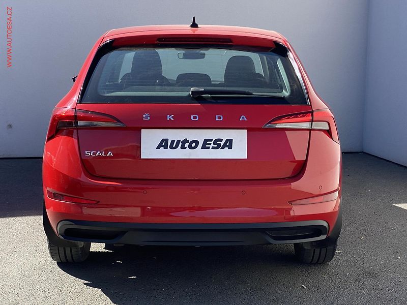 Škoda Scala (2020) 1.6 TDi, Ambition, DSG, LED - fotka 5 z 18