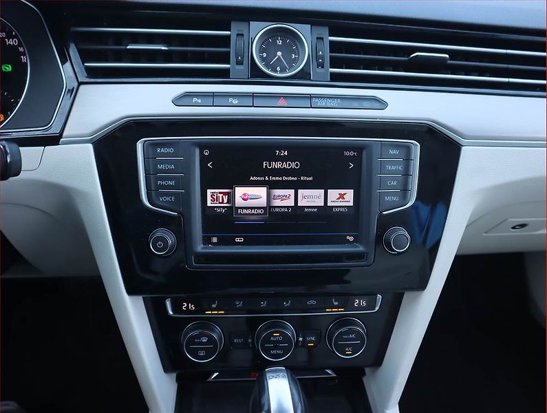Volkswagen Passat (2017) Highline 2.0 TDI, 4X4 - fotka 12 z 21