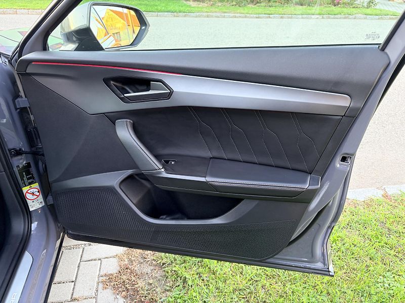 Cupra Formentor 1.5TSI 110KW DSG LED  - fotka 50 z 52