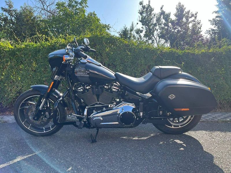 Harley-Davidson FLSB Softail Sport Glide (2021) - fotka 6 z 13