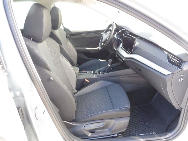 Škoda Octavia (2026) Selection 1,5 TSI 85kW - fotka 9 z 28