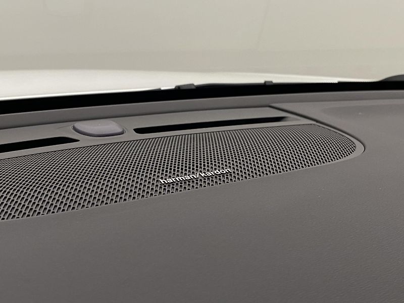 Volvo XC40 (2026) B3 AUT DARK ULTRA  - fotka 31 z 60