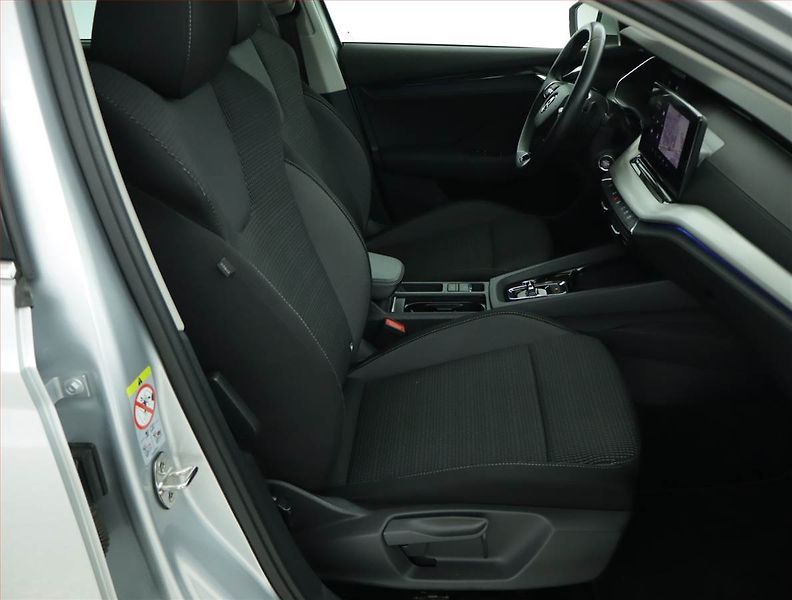Škoda Octavia (2023) 2.0 TDI - fotka 9 z 16