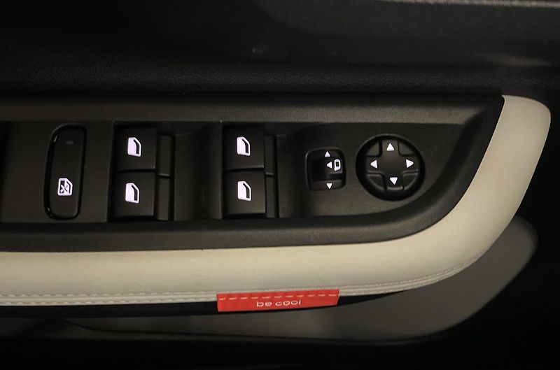Citroën C3 Aircross (2026) MAX Hybrid 145k Aut Paket Zima - fotka 20 z 24