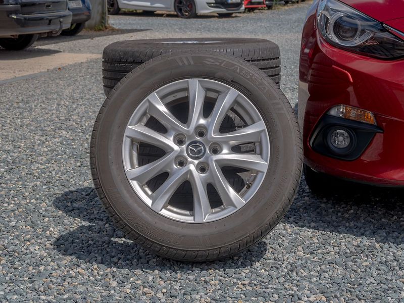 Mazda 3 (2015) ČR 2.2D 110KW – PLNÁ SERVISKA! - fotka 51 z 54
