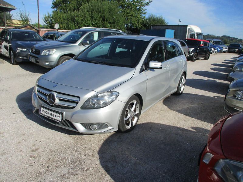 Mercedes-Benz Třídy B (2013) 180 CDi - fotka 1 z 11