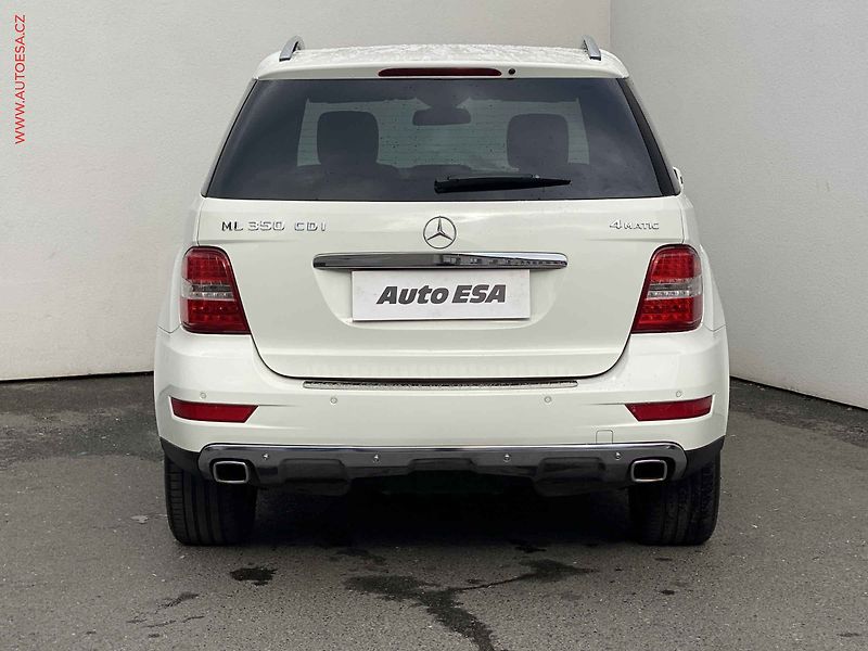Mercedes-Benz Třídy M (2012) 3.0 CDi ML 350 4Matic, 1.maj - fotka 5 z 20