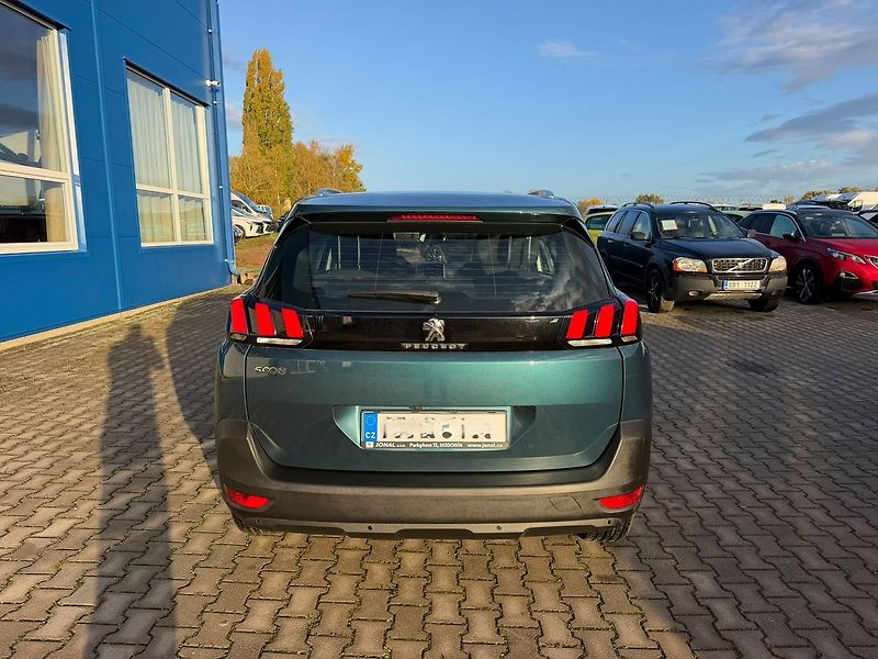 Peugeot 5008 ACTIVE 1.2PT 130 MAN6 7míst - fotka 6 z 11