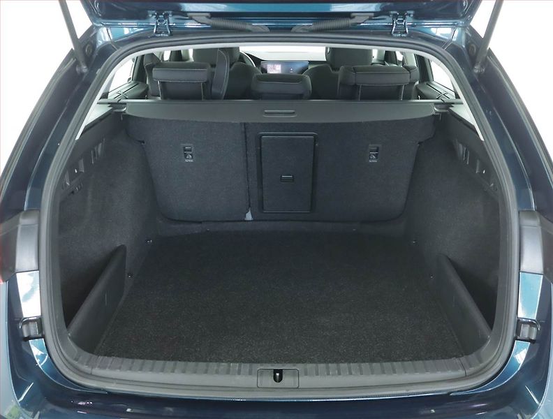 Škoda Octavia (2023) 2.0 TDI, ČR,1.maj, Serv.kniha - fotka 13 z 15
