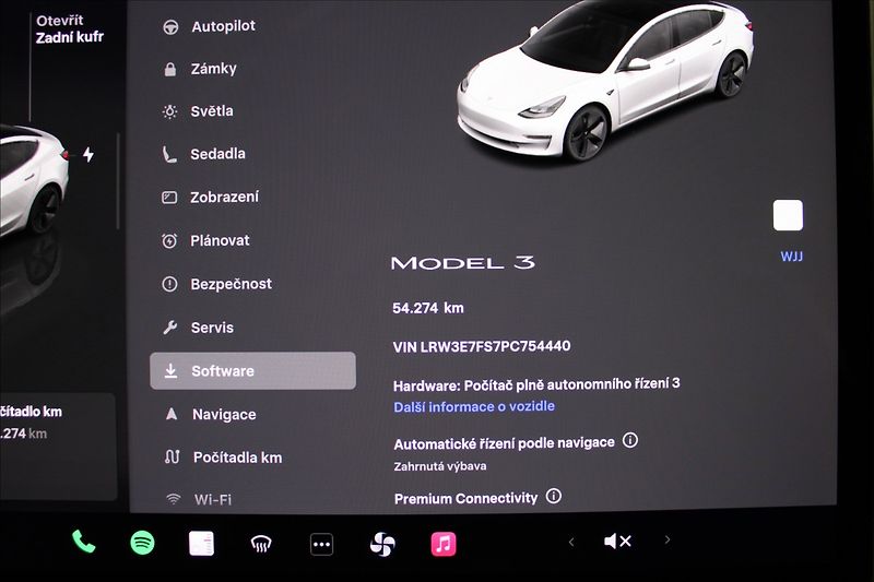 Tesla Model 3 0,0 Standard plus - fotka 21 z 27