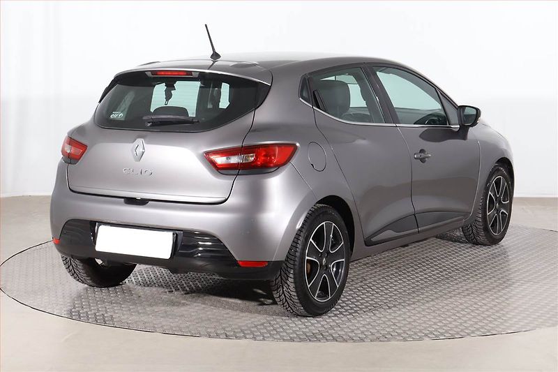 Renault Clio (2015) 1.2 16V, Navi, Tempomat - fotka 5 z 21