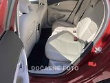 Volvo V40 (2017) 2.0 D2, LED, kamera - náhled 7