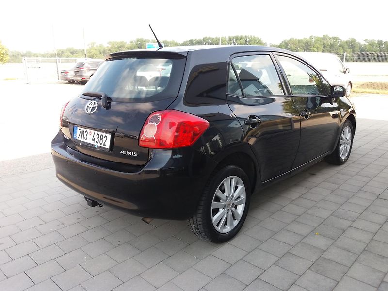 Toyota Auris 1.4VVTi,71kW,DIG.KLIMA,TAŽNY!! - fotka 4 z 27