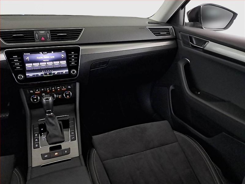 Škoda Superb (2022) Style 2.0 TSI - fotka 8 z 19