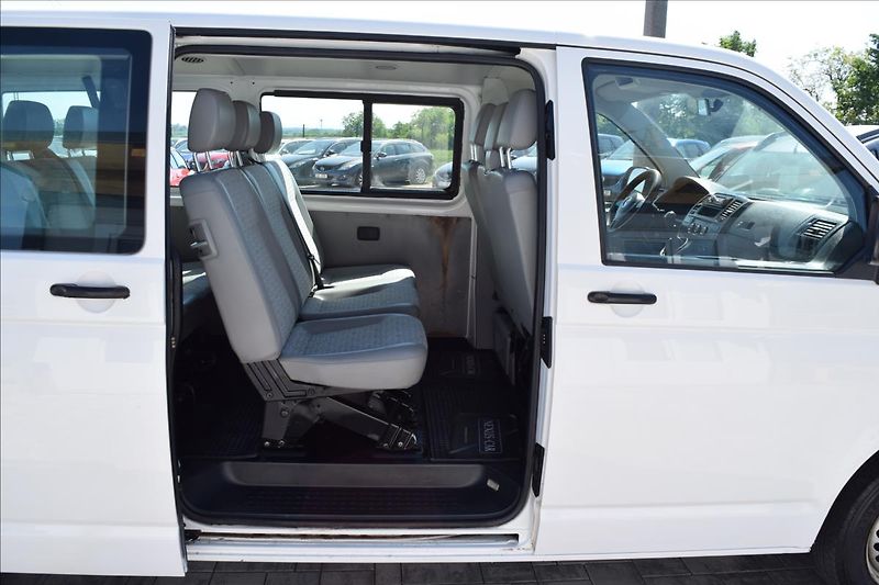 Volkswagen Transporter 2,0 TDI 103KW 9MÍST 4X4 PO STK - fotka 17 z 46