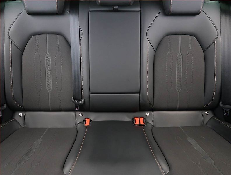 Cupra Formentor (2022) 1.5 TSI - fotka 10 z 28