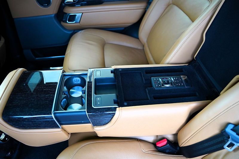 Land Rover Range Rover 4.4 SDV8 LWB  Autobiography,ČR - fotka 38 z 50