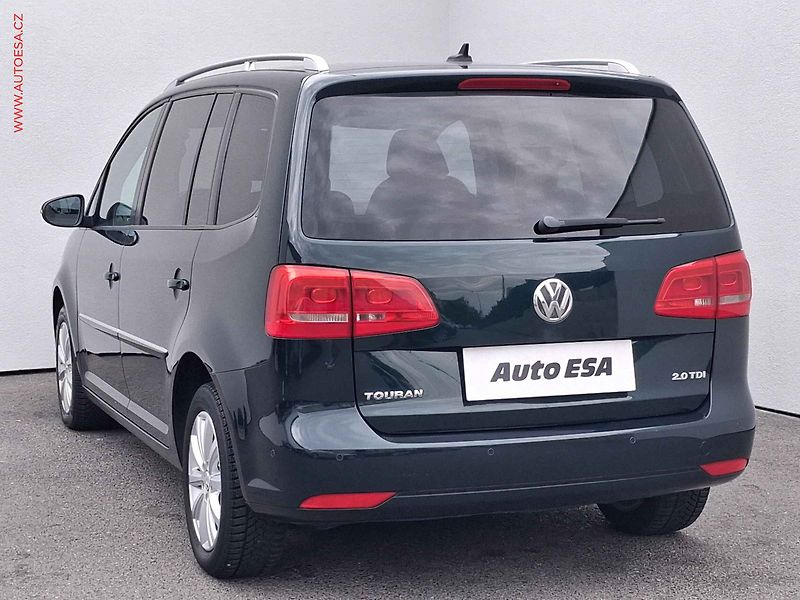 Volkswagen Touran (2011) 2.0 TDi, DSG, webasto - fotka 6 z 19