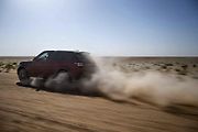 Range Rover Sport stanovil rekord v přejezdu pouště Rub al-Chálí.