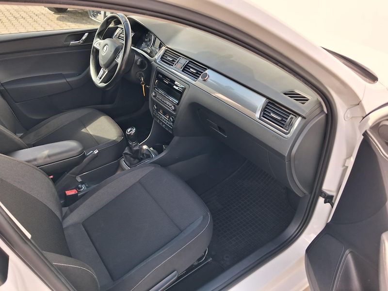 Škoda Rapid 1.2 TSI / 63 kW - fotka 16 z 18