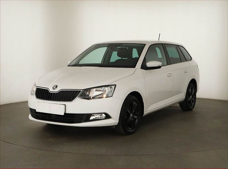 Škoda Fabia (2018) 1.0 TSI, Park. senzory - fotka 2 z 12