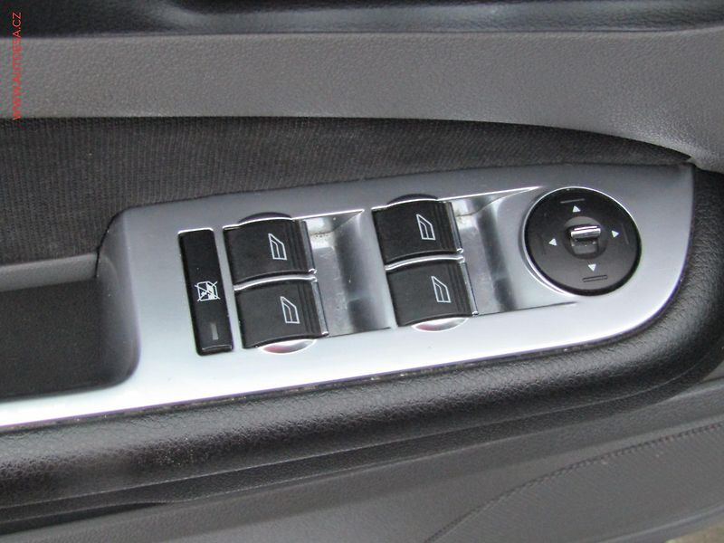 Ford Focus (2010) 1.6TDCi, 2.maj, Klima - fotka 11 z 15