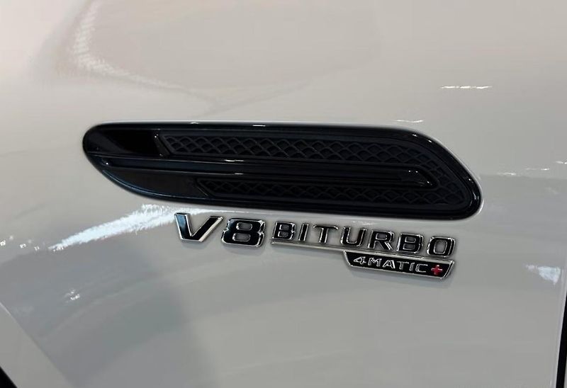 Mercedes-Benz AMG GT 63 S 4M 360kam HuD BRABUS  - fotka 22 z 27